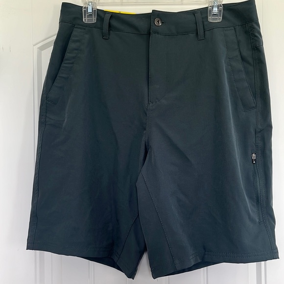 NEW! Gerry Mens Trail Shorts Size 32 - Picture 1 of 9